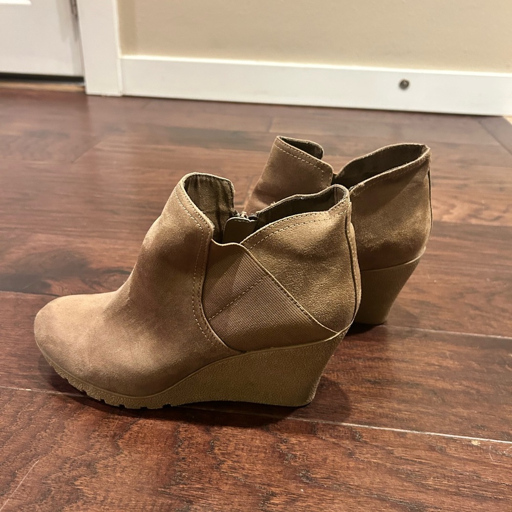 MIA Ren Wedge Booties (9)